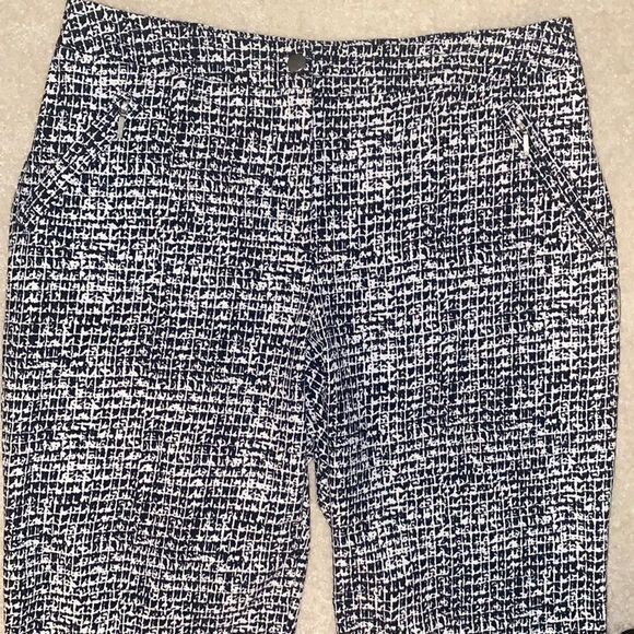 NWOT! Chico’s “Zenergy” Pants! - Picture 5 of 14